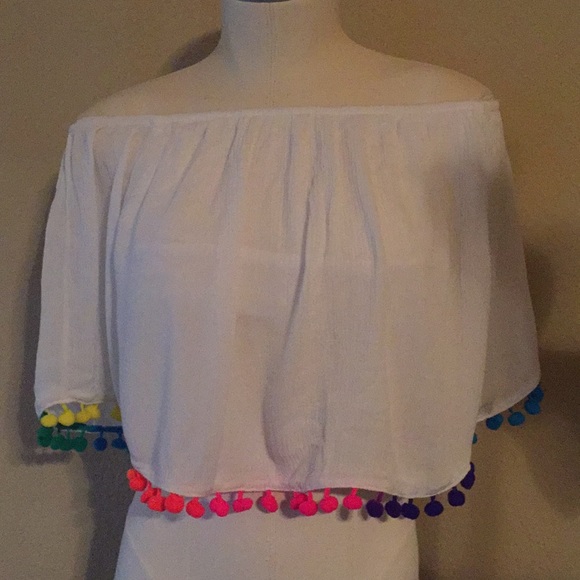 🚫 SOLD 🚫 Rainbow Pom Pom crop top - Picture 2 of 3